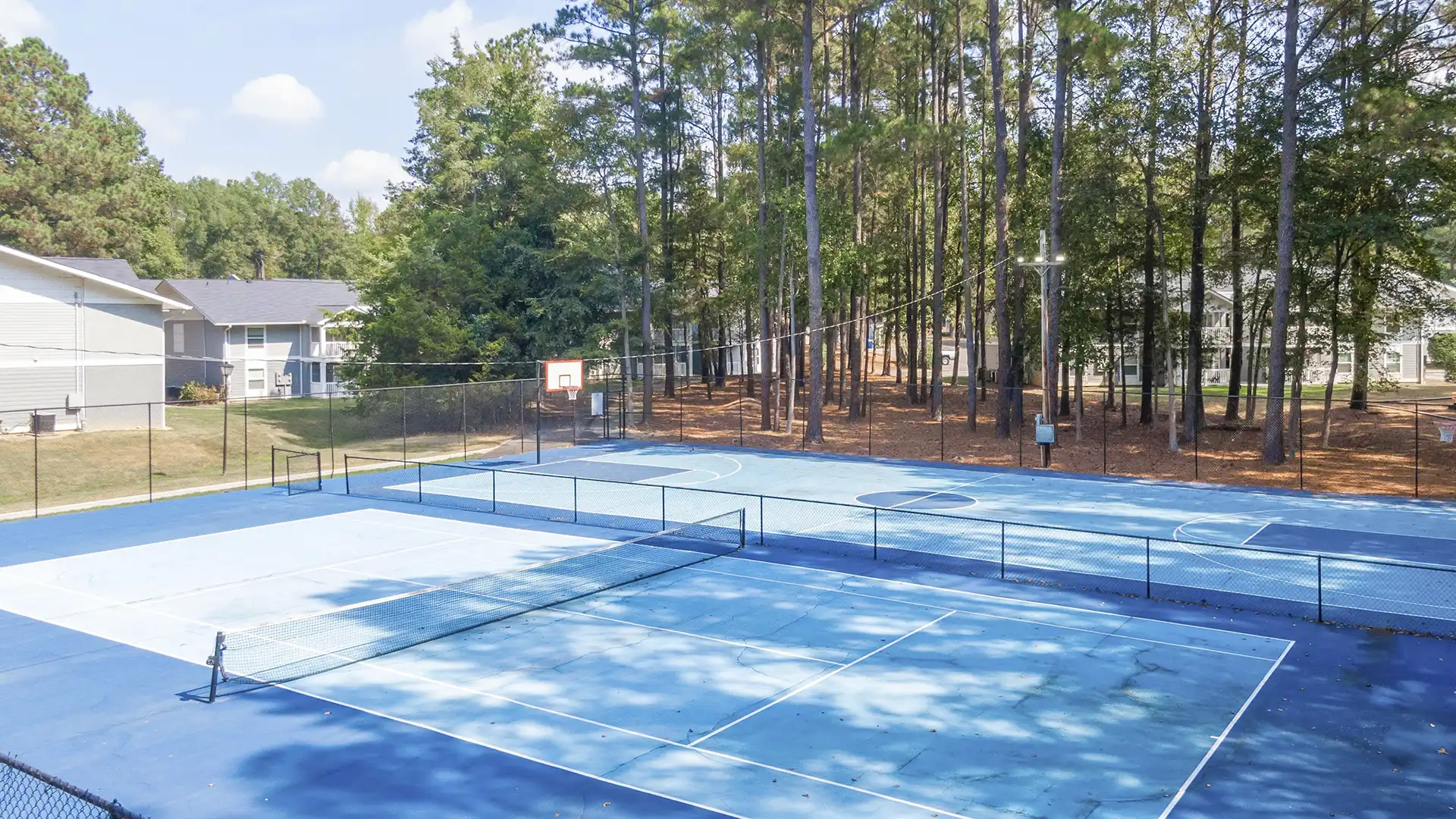 tennis and pickle ball courts